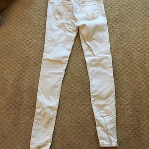 White hollister jeans